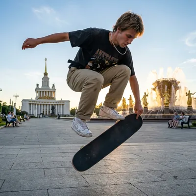 Скейтбординг трюк на ВДНХ